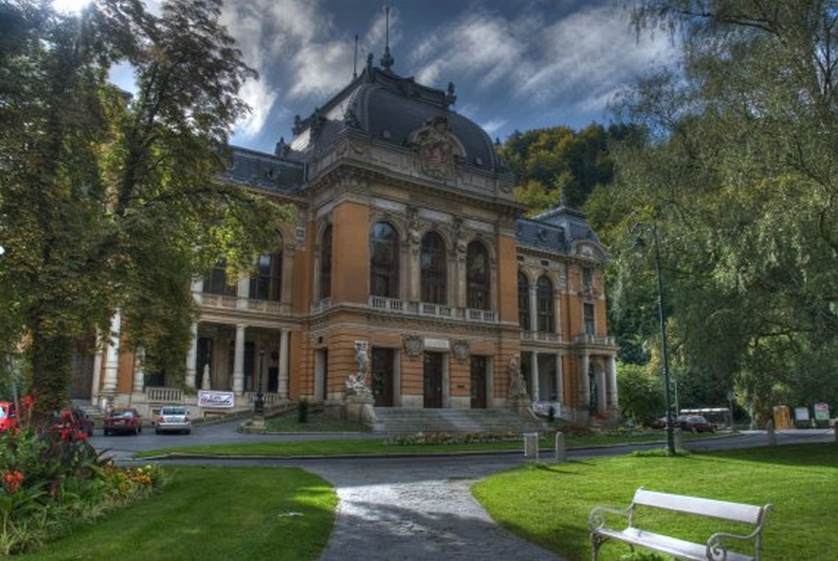 Císařské lázně Karlovy Vary (zdroj Karlovy Vary)