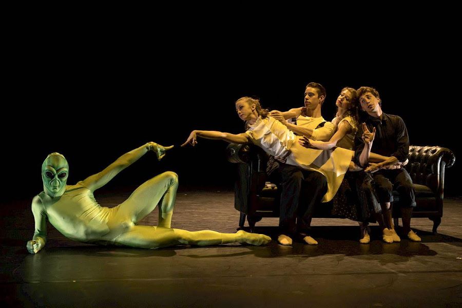 Conspiracy, choreografie Dominka White Slavkovského pro Ballett Zürich (foto Gregory Batardon)
