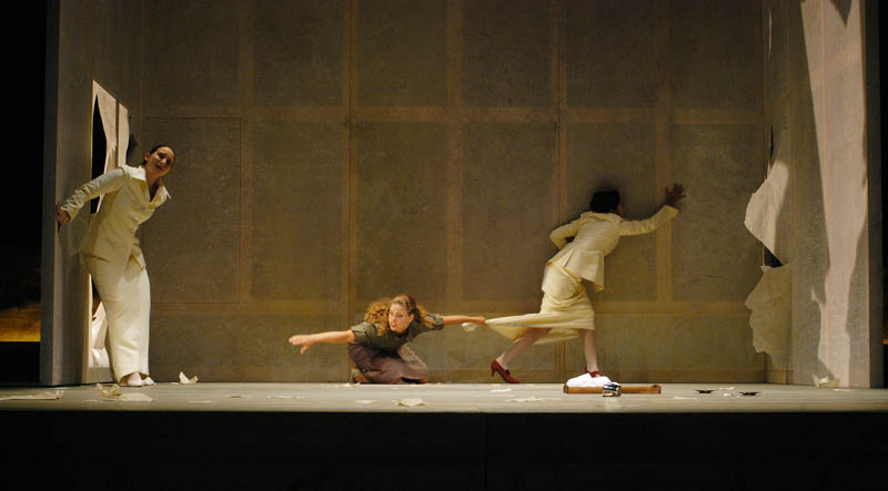 Theater Luzern, Così fan tutte, 2004 (foto Georg Anderhub)