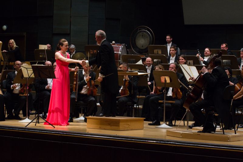 Kristina Fialová, Petr Vronský, Severočeská filharmonie Teplice, 28. dubna 2022 (foto Magdaléna Jenčíková)