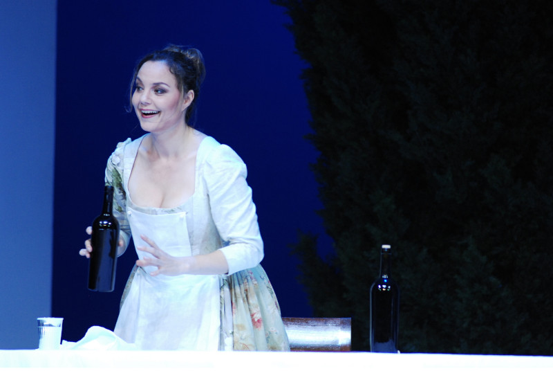 W. A. Mozart: Così fan tutte - Martina Janková - Opernhaus Zürich 2009 (foto Susanne Schwiertz)