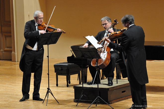 ČSHK - Klavírní kvarteto Antonína Dvořáka Vídeň - Filip Waulin, Jonáš Krejčí, Milan Šetena (foto © Zdeněk Chrapek)