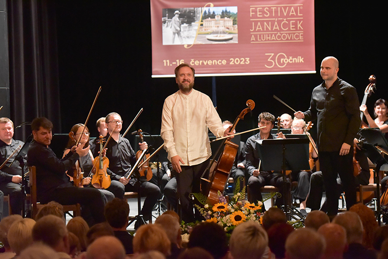 Festival Janáček a Luhačovice: Petr Nouzovský a Slovak Sinfonietta, 14. července 2023 (zdroj Festival Janáček a Luhačovice)