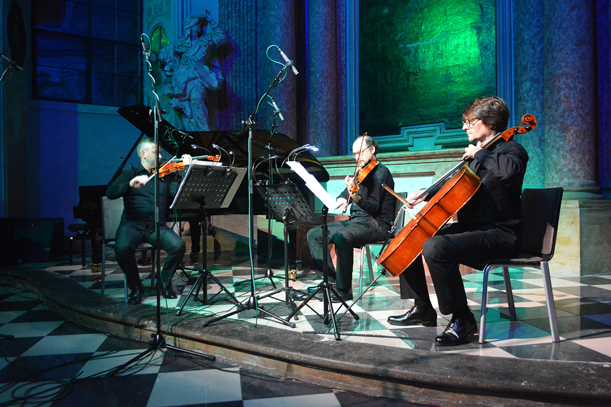MusicOlomouc: Quasars Ensemble, 25. října 2023, Umělecké centrum Univerzity Palackého, Kaple Božího Těla (foto Petra Kožušníková)