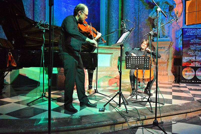 MusicOlomouc: Quasars Ensemble, 25. října 2023, Umělecké centrum Univerzity Palackého, Kaple Božího Těla (foto Petra Kožušníková)
