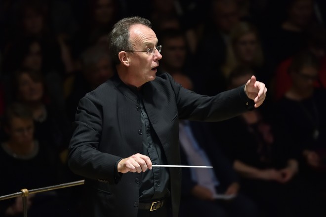 Gareth Jones - Smetanova síň Obecní dům Praha 2016 (foto Petr Dyrc)