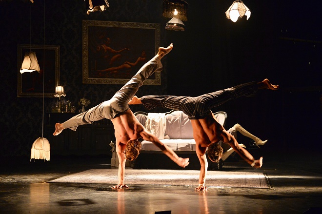 The Elephant in the Room - Cirque Le Roux - Letní Letná 2016 (foto František Ortmann)