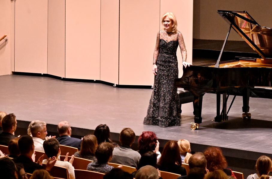 Olga Kern, 13. listopadu 2023, Ostrava (zdroj Janáčkova filharmonie Ostrava, foto Martin Straka)