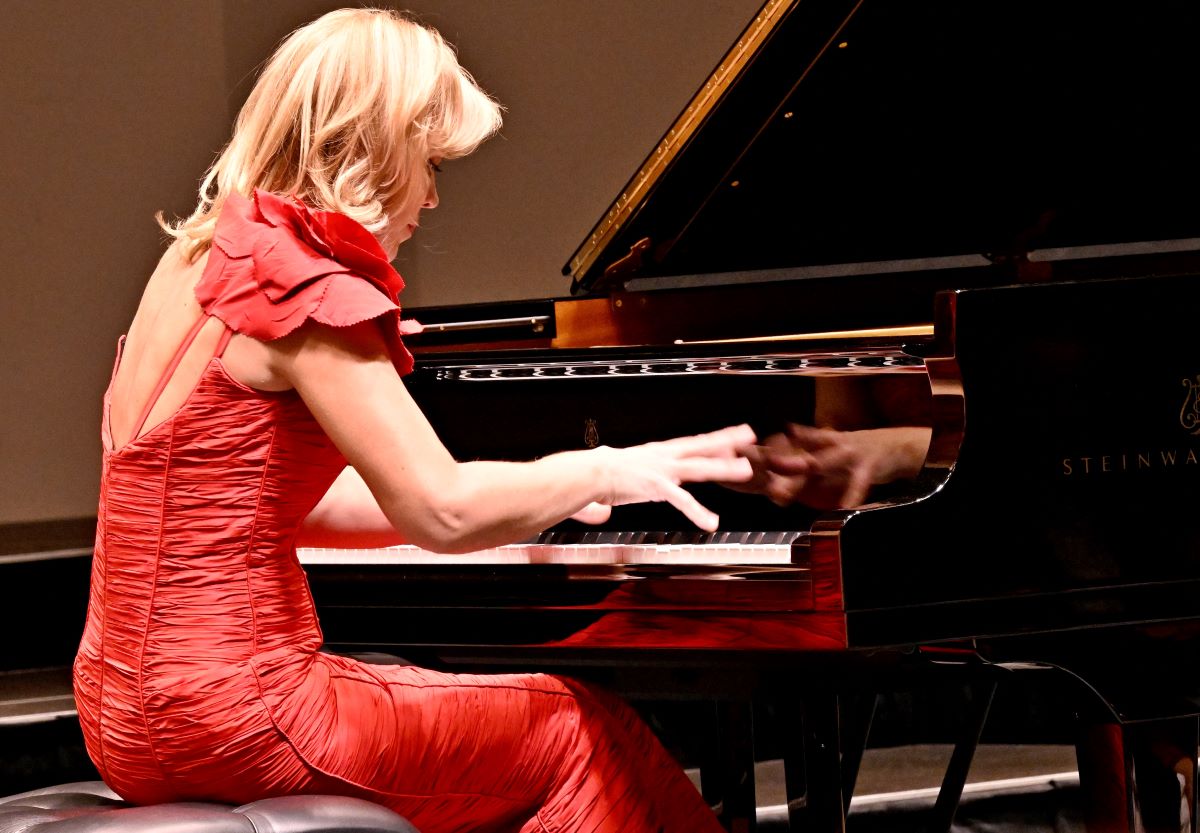 Olga Kern, 13. listopadu 2023, Ostrava (zdroj Janáčkova filharmonie Ostrava, foto Martin Straka)