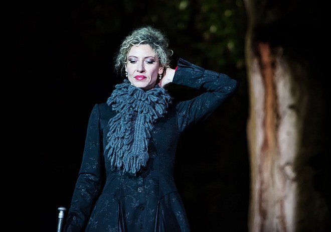 Antonín Dvořák: Rusalka - Denisa Hamarová (Ježibaba/Cizí kněžna) - Otáčivé hlediště Český Krumlov 2014 (foto Michal Siroň)