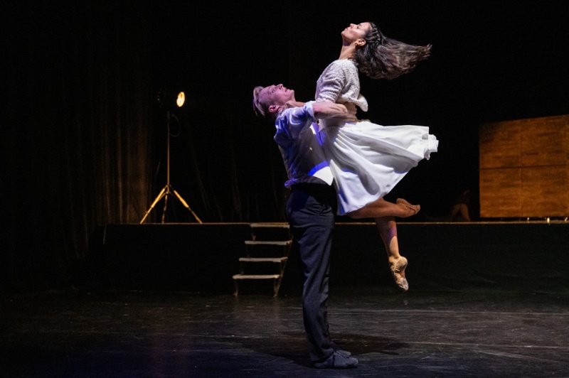 Divadlo F. X. Šaldy Liberec – Sylf (Richard Svoboda a Mariana Torres, foto Daniel Dančevský)