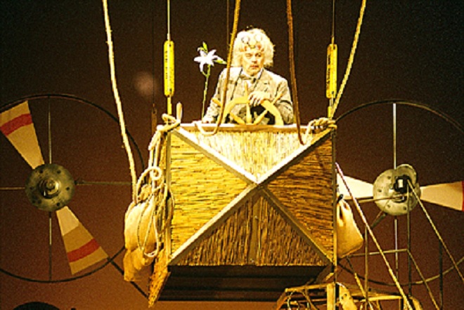 G. Donizetti: Don Pasquale - Luděk Vele (Don Pasquale) - ND Praha 2005 (foto František Ortmann)