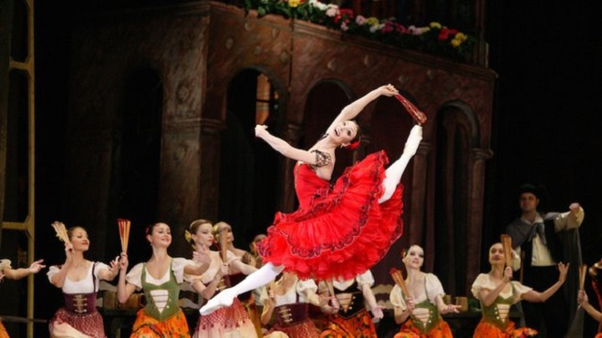 L.Minkus: Don Quijote - Velké divadlo Moskva 2016 (foto © Alexandrova. Photo by D.Yusupov)