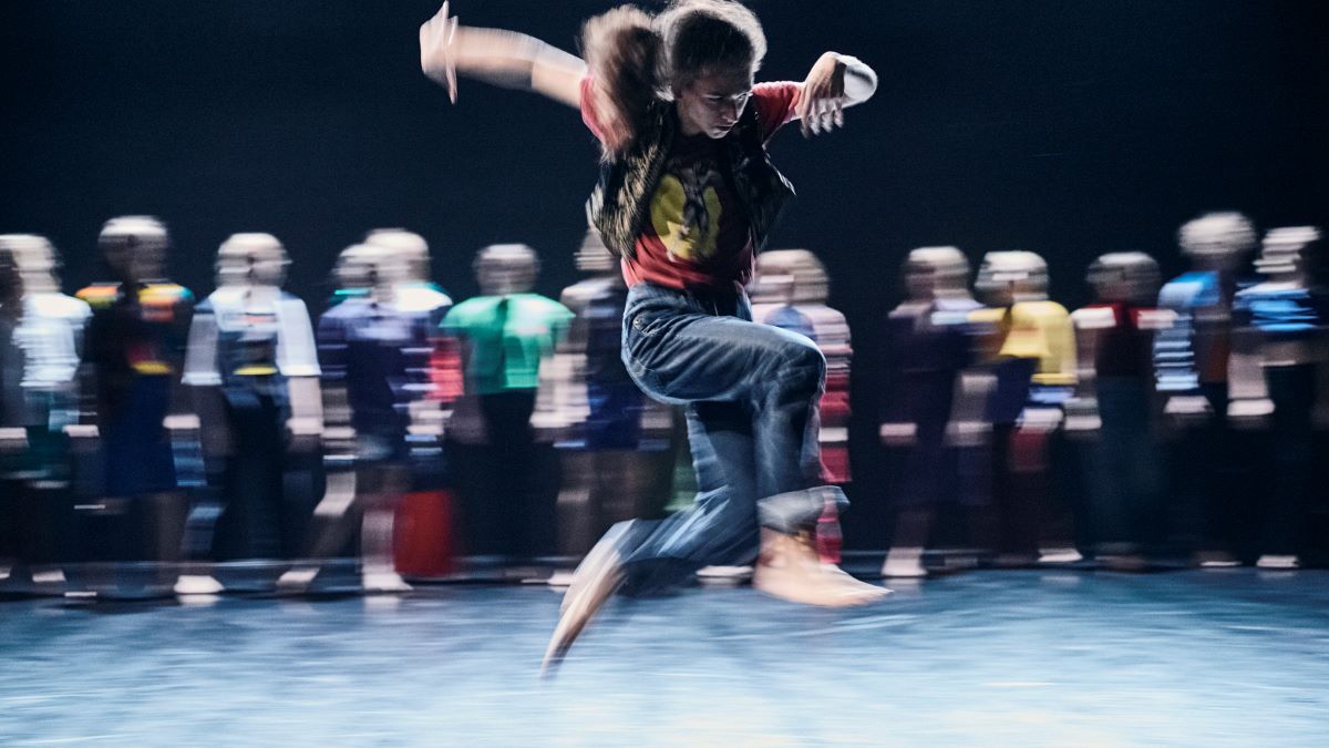 Dora Hoštová pro Duncan centre – Heroes (foto Martin Špelda)