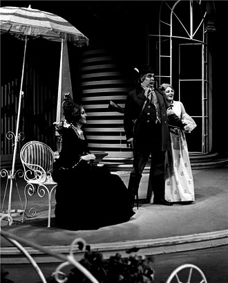 B.Smetana: Dvě vdovy - Eva Děpoltová, Karel Průša (Mumlal), Jana Jonášová (Lidunka) - ND Praha 1981 (foto Jaromír Svoboda)