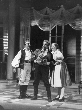 B.Smetana: Dvě vdovy - Jiří Zahradníček (Toník) - Liberec 1952 (foto archiv)
