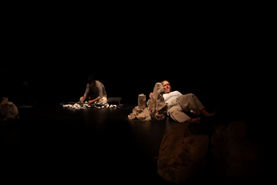 Emergency Dances, Daniela Kolková – Vrásnění (foto Romana Kovacs)