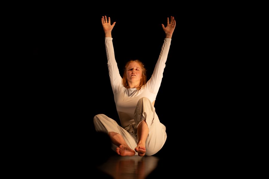 Emergency Dances, Daniela Kolková – Vrásnění (foto Romana Kovacs)