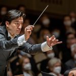 Eugene Tzigane a Symfonický orchestr hl. m. Prahy FOK (foto Petr Dyrc)