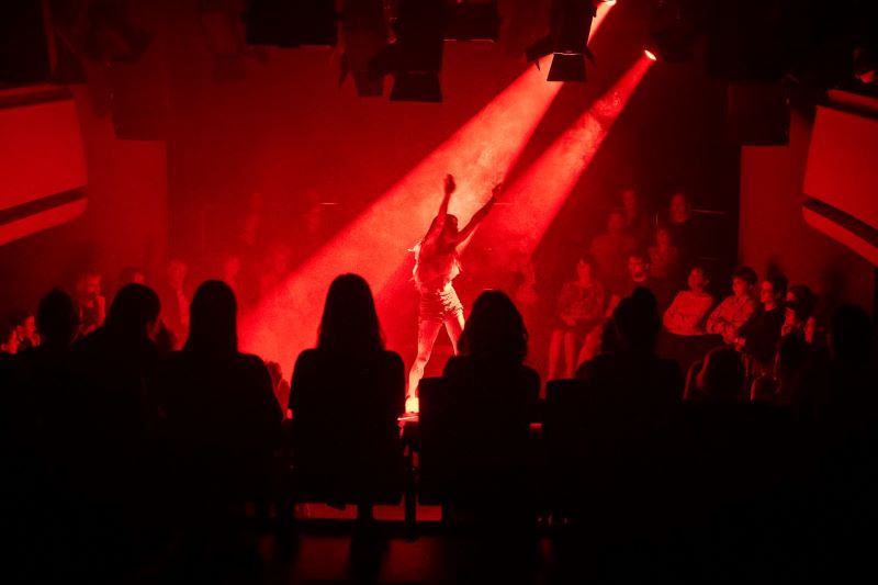 Eva Urbanová – Anomalie (Agathe Tarillon, foto archiv Divadelní Flory)