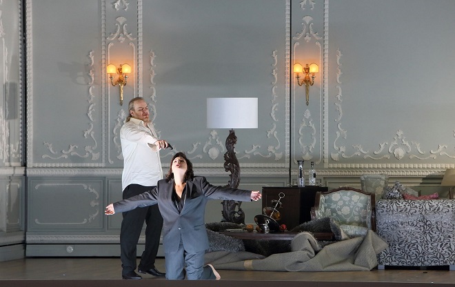 Sergej Prokofjev: Ognennyj angel - Evgeny Nikitin (Ruprecht), Svetlana Sozdateleva (Renata) – © Wilfried Hösl