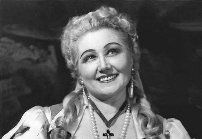 Ch. Gounod: Faust a Markétka - Maria Tauberová (Markétka) - ND 1955 (foto archiv ND)