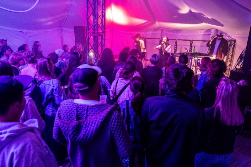 Festivalová atmosféra Divadelní Flory Olomouc (foto archiv festivalu)