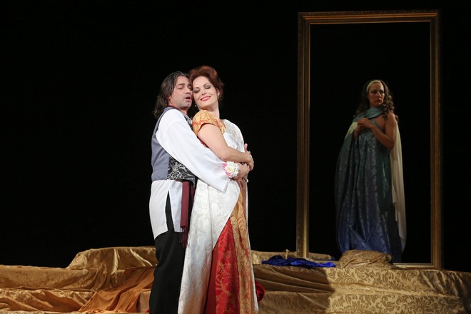 Giacomo Puccini: Tosca - Jolana Fogašová (Tosca), Paolo Lardizzone (Cavaradossi) - ŠO Banská Bystrica 2016 (foto Jozef Lomnický)
