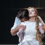 Ambroise Thomas: Hamlet –Thomas Weinhappel (Hamlet), Doubravka Součková (Ofélie), Divadlo J. K. Tyla Plzeň 2018 (foto Martina Root)