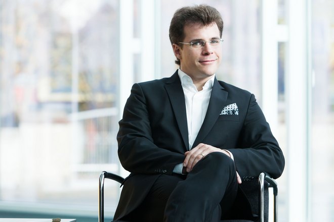 Jakub Hrůša (foto © Andreas Herzau)