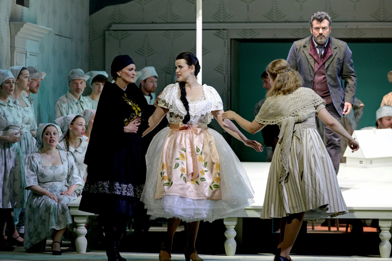 Bedřich Smetana: Hubička, Národní divadlo moravskoslezské (foto Martin Popelář)
