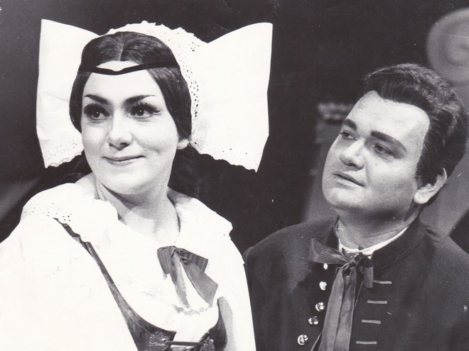 Bedřich Smetana: Prodaná nevěsta - Hana Svobodová-Janků (Mařenka), Vilém Přibyl (Jeník) - ND Brno 1967 (foto archiv)