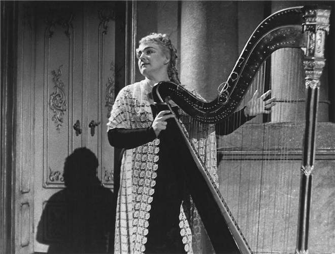 A. Dvořák: Jakobín - Štěpánka Jelínková (Julie) - ND Praha 1951 (foto Jaromír Svoboda)