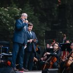 Jan Vičar na protestním koncertě Moravské filharmonie Olomouc (foto Vojtěch Sukup)