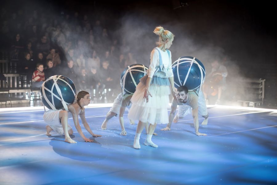 Jana Burkiewiczová, Burkicom – Louskáček (foto Vojtěch Brtnický)