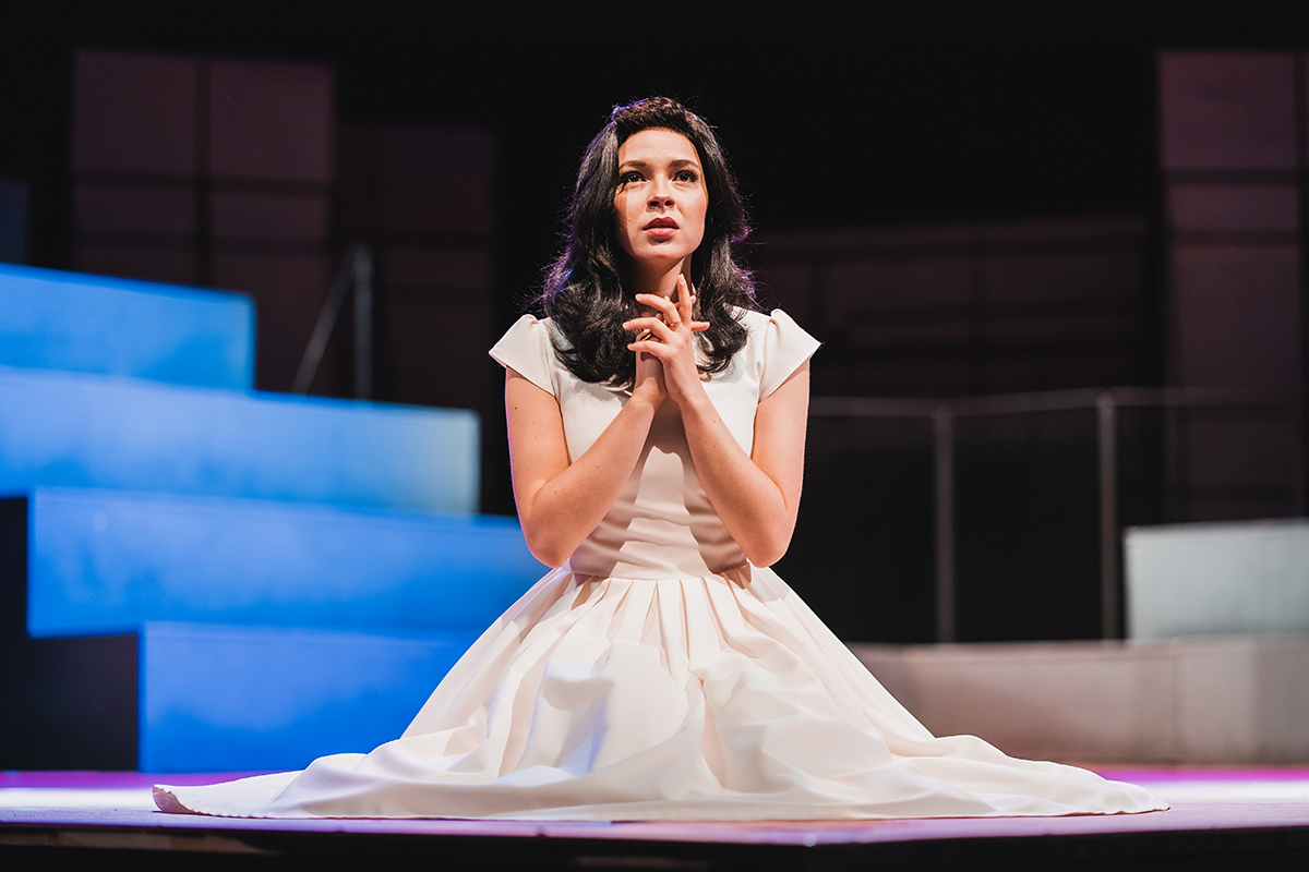 Leonard Bernstein: West Side Story – Patricia Burda Janečková jako Maria (foto Adam Živnůstka)
