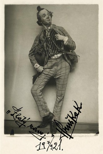 Jára Beneš: Zlatý závoj - Karel Hruška (Krejčí) - ND Praha 24.8.1921 (foto archiv ND/Josef Heinrich)