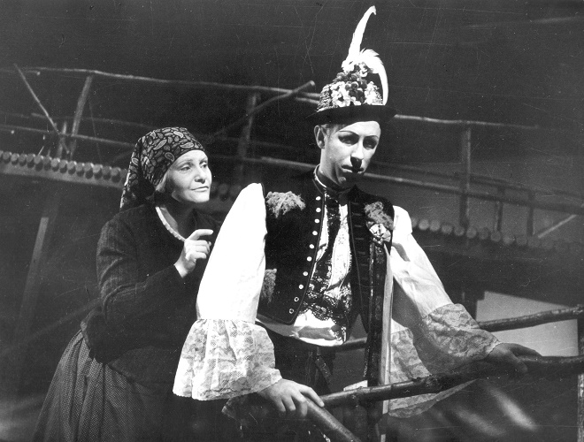 L. Janáček: Její pastorkyňa - Libuše Lesmanová (Stařenka Buryjovka), Vladimír Krejčík (Števa Buryja) - SD Brno 1961 (foto archiv ND Brno)