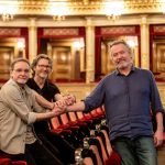 Jiří Kylián, Boris Paval Conen, Nils Petter Molvær na zkoušce v Národním divadle (foto Martin Divíšek)