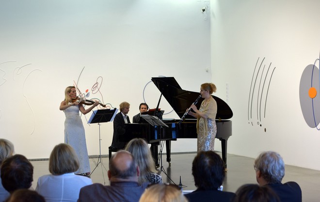 Jitka Hosprová, Ivo Kahánek a Ludmila Peterková - Procházky Uměním - Museum Kampa 2016 (foto Vojtěch Žák)