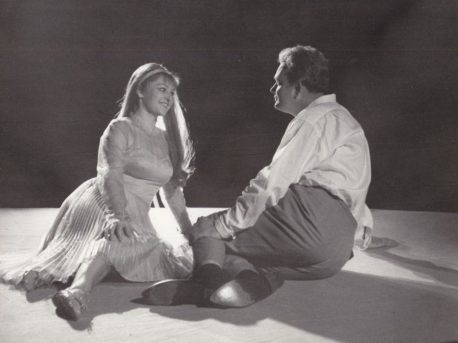 B.Martinů: Julietta - Jindra Pokorná (Julietta), Jiří Olejníček (Michel) - ND Brno 1966 (foto Rafael Sedláček)