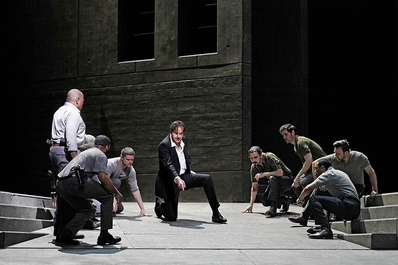 Wolfgang Amadeus Mozart: Don Giovanni, Metropolitní opera v New Yorku (foto Karen Almond)