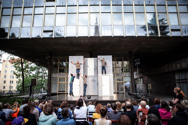 KoresponDance v Praze – Exit (foto Dragan Dragin 2023)