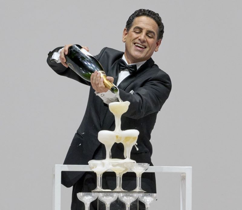 Giuseppe Verdi: La traviata – Juan Diego Flórez, 3. října 2023, Vídeňská státní opera (zdroj Wiener Staatsoper, foto Michael Pöhn)