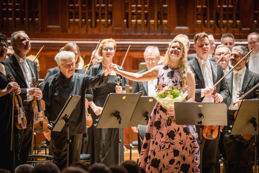 Lásky čas – Claus Peter Flor, Sarah Traubel, Symfonický orchestr hl. m. Prahy FOK, 3. května 2023 (foto Pavla Hartmanová)