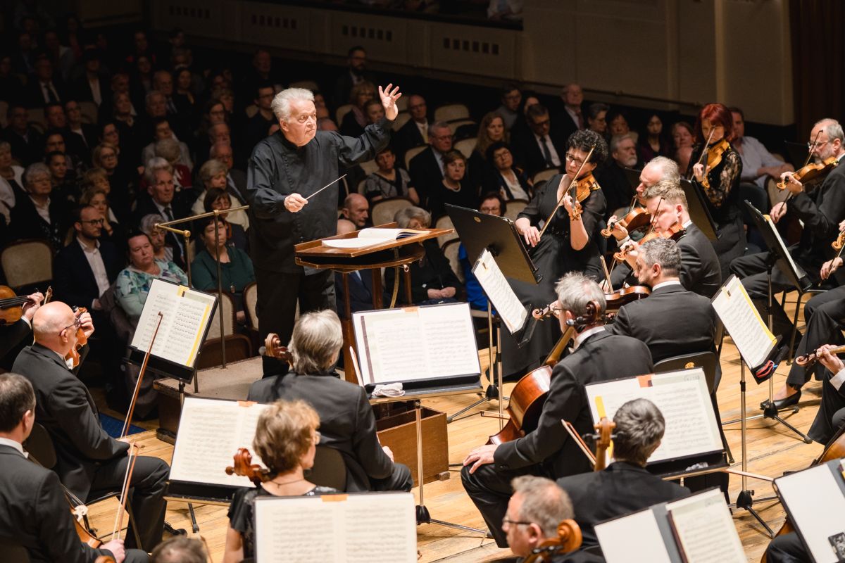 Lásky čas – Claus Peter Flor, Symfonický orchestr hl. m. Prahy FOK, 3. května 2023 (foto Pavla Hartmanová)