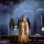 Richard Strauss: Ariadna na Naxu, Stavovské divadlo – Lenka Máčiková (Najáda), Yukiko Kinjo (Echo), Cornelia Beskow (Primadona (Ariadna)), Michaela Zajmi (Dryáda) (foto Petr Neubert)
