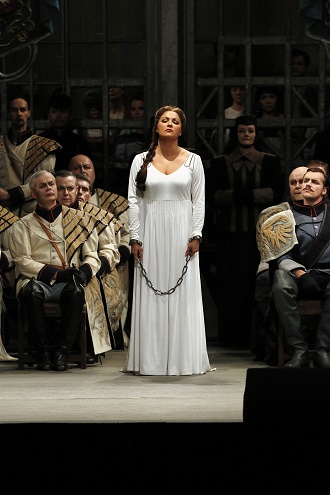 R. Wagner: Lohengrin - Anna Netrebko (Elsa von Brabant) - Semperoper Dresden 2016 (foto © Daniel Koch)