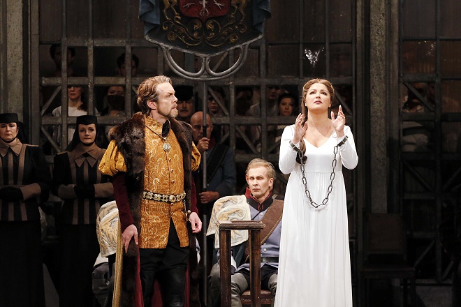 R. Wagner: Lohengrin - Georg Zeppenfeld (Heinrich der Vogler), Anna Netrebko (Elsa von Brabant) - Semperoper Dresden 2016 (foto © Daniel Koch)