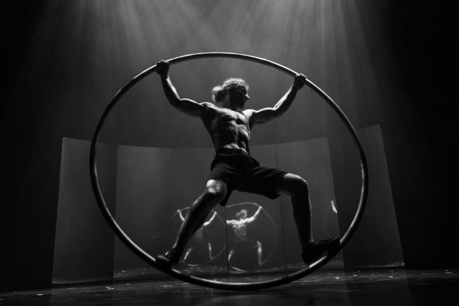 Losers Cirque Company – Cizinec (foto Pavel Hejný)